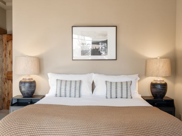 Tahoe Gorgeous Lakefront Four Bedroom Vacation Rental