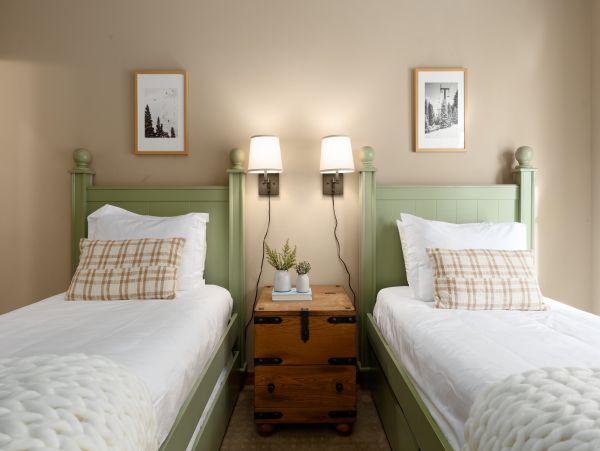 Tahoe Gorgeous Lakefront Four Bedroom Vacation Rental