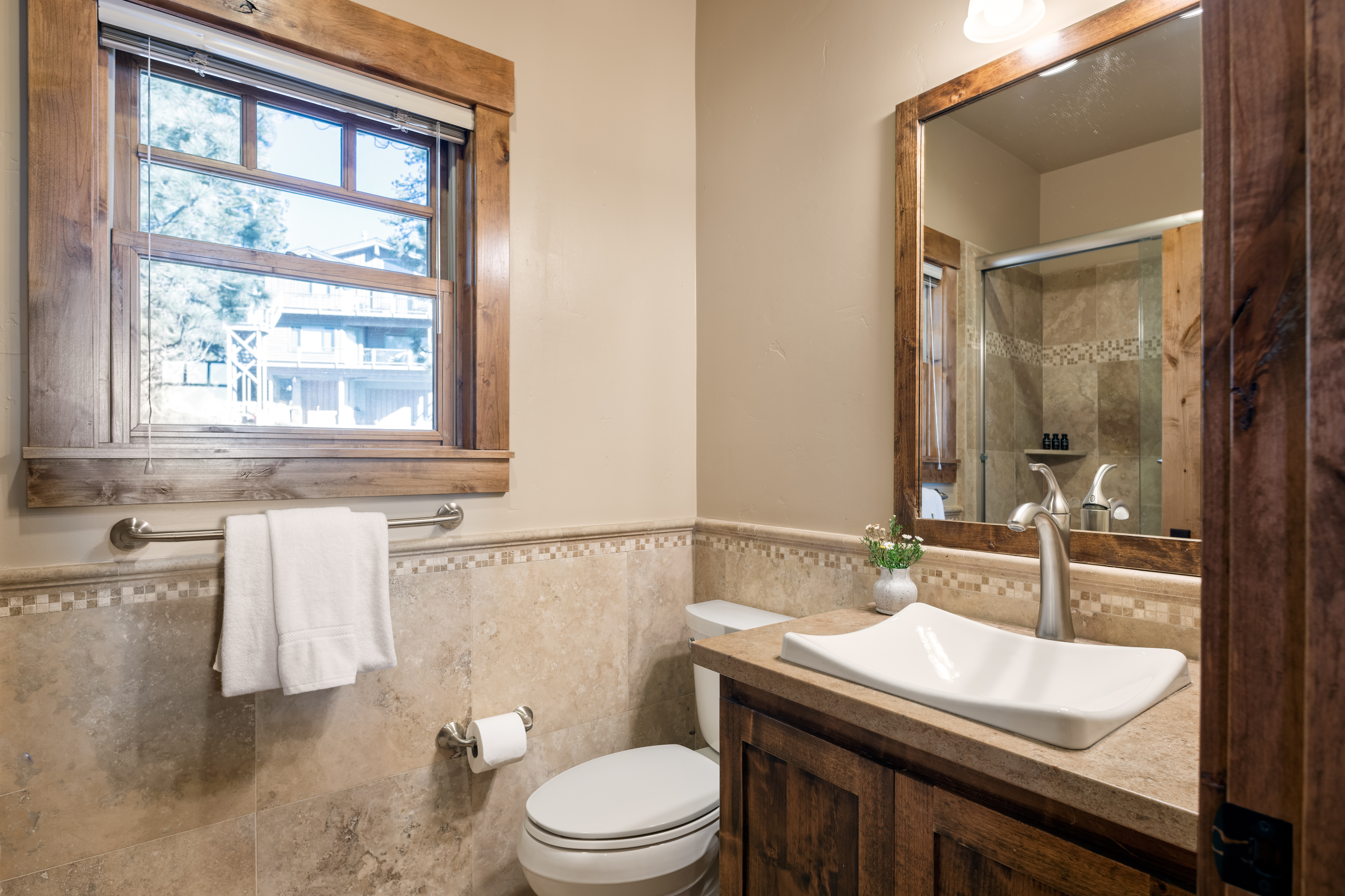 Tahoe Gorgeous Lakefront Four Bedroom Vacation Rental