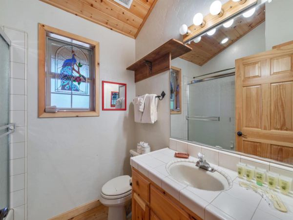 Cozy Vacation Rental with 3 Bedrooms in Truckee