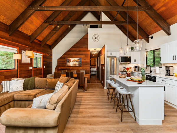 Modern Vacation Cabin in the Heart of Tahoe Donner