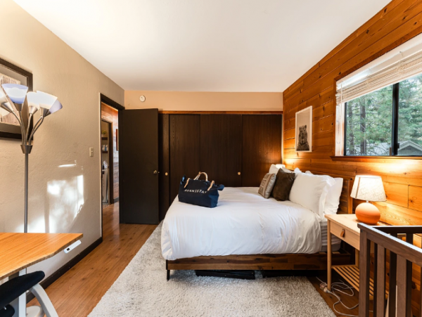 Modern Vacation Cabin in the Heart of Tahoe Donner
