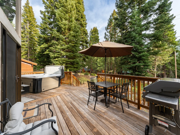 Modern Vacation Cabin in the Heart of Tahoe Donner