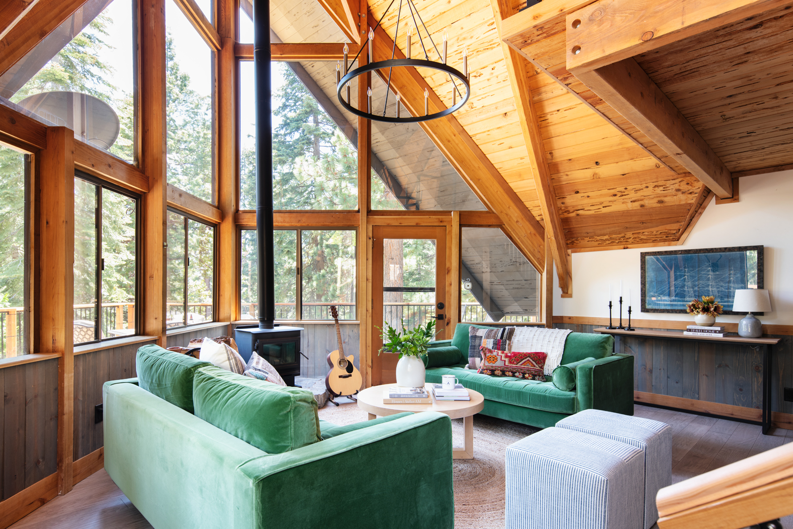 Lake Tahoe Stunning Vacation Rental 5 Bedrooms & Pool Table