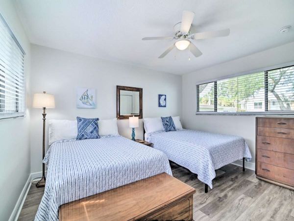 Clearwater Vacation Home Four Bedrooms Bay Views Sleeps 8