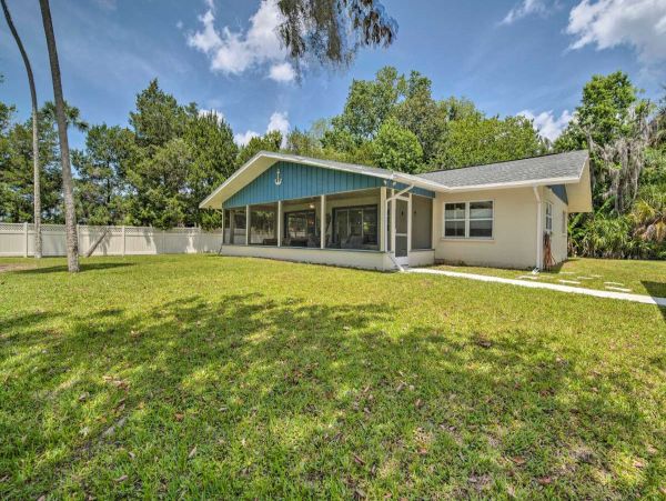 Lovely Two Bedroom Riverview Home in  Homosassa, FL