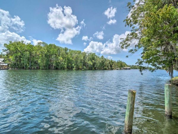 Lovely Two Bedroom Riverview Home in  Homosassa, FL