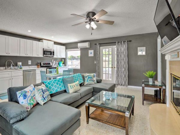 Clearwater Vacation Home Two Bedrooms Private Pool