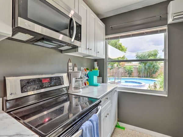 Clearwater Vacation Home Two Bedrooms Private Pool