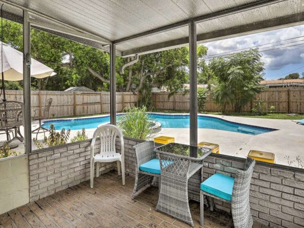 Clearwater Vacation Home Two Bedrooms Private Pool