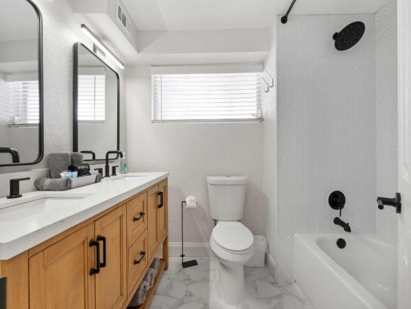 Clearwater Vacation Home Five Bedroom