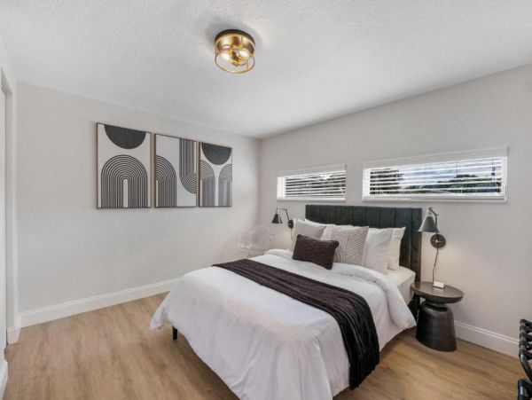 Clearwater Vacation Home Five Bedroom