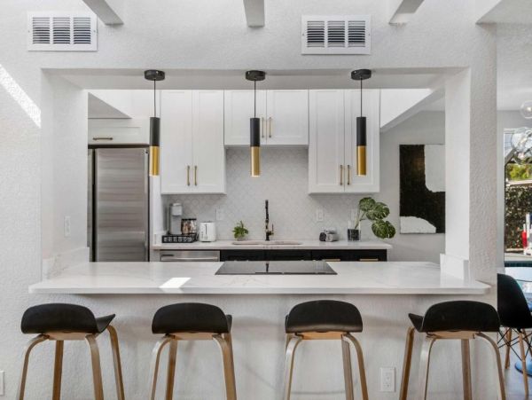 Clearwater Vacation Home Five Bedroom