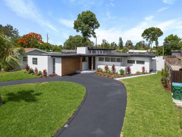 Clearwater Vacation Home Five Bedroom