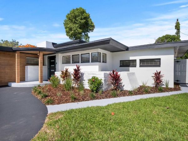 Clearwater Vacation Home Five Bedroom