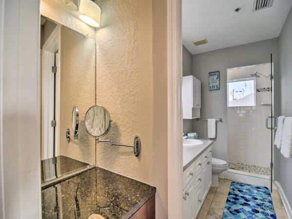 Short Walk to Beach Four Bedroom Townhome in Clearwater Beach