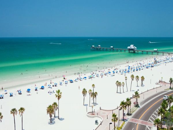 Short Walk to Beach Four Bedroom Townhome in Clearwater Beach