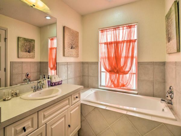 Clearwater 4 Bedroom Condo Sleeps 9 Guests
