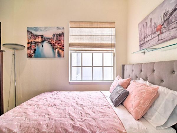Clearwater 4 Bedroom Condo Sleeps 9 Guests
