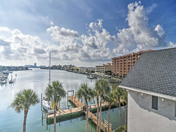Clearwater Vacation Rental with 2 Bedrooms