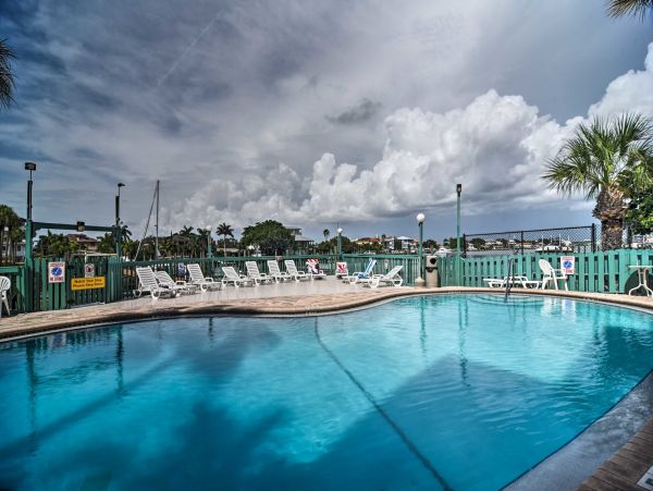 Clearwater Vacation Rental with 2 Bedrooms