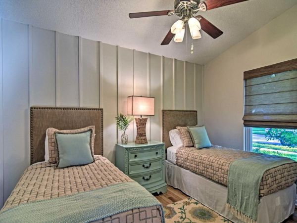 Beautiful 3 Bedroom Home with Private Pool Sleeps 6