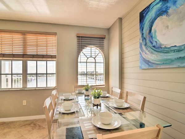 Clearwater 3 Bedroom Condo Half Mile to Beach