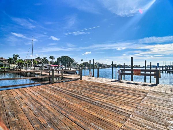Clearwater 3 Bedroom Condo Half Mile to Beach