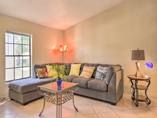 Relaxing Retreat Near Safety Harbour and Clearwater Beach