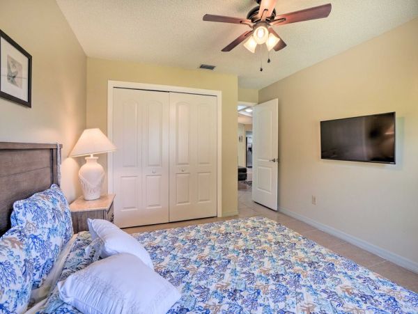 Relaxing Retreat Near Safety Harbour and Clearwater Beach