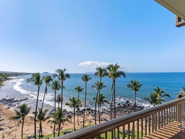 Spectacular Maui Vacation Condo with Amazing Views Sleeps 6