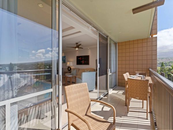 Spectacular Maui Vacation Condo with Amazing Views Sleeps 6