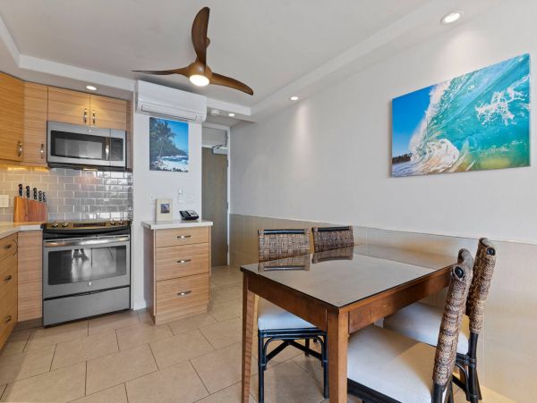 Spectacular Maui Vacation Condo with Amazing Views Sleeps 6