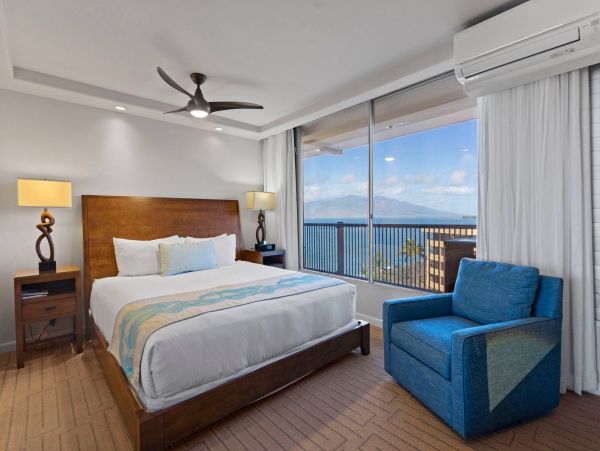 Spectacular Maui Vacation Condo with Amazing Views Sleeps 6
