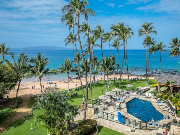 Spectacular Maui Vacation Condo with Amazing Views Sleeps 6