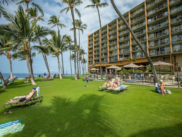 Spectacular Maui Vacation Condo with Amazing Views Sleeps 6