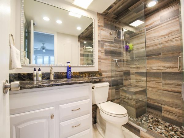 Lovely 2 Bedroom Condo with Private Beach Access