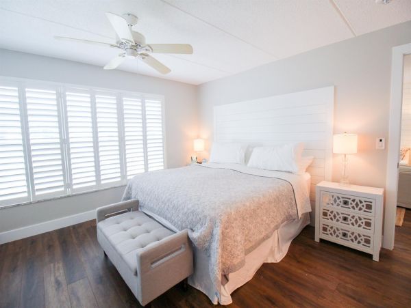 Lovely 2 Bedroom Condo with Private Beach Access