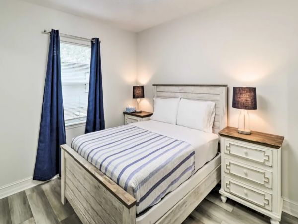 Jacksonville Beach 6 Bedroom Home Sleeps 14 Guests
