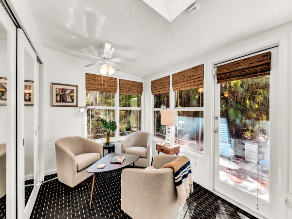 Holmes Beach Three Bedroom Beach Escape with Private Pool