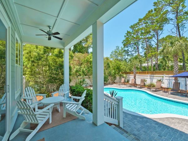 Luxurious 9 Bedroom Retreat with Private Pool Near Seaside and Seagrove Beach