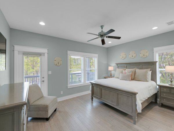 Luxurious 9 Bedroom Retreat with Private Pool Near Seaside and Seagrove Beach