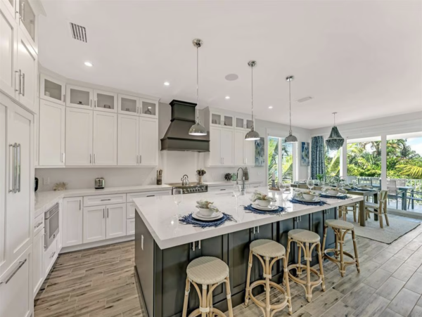 New Arrival Holmes Beach Vacation Home Four Bedroom One Min Walk to Beach