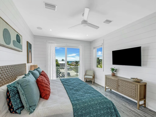 New Arrival Holmes Beach Vacation Home Four Bedroom One Min Walk to Beach