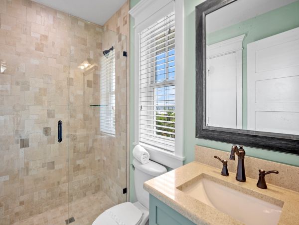 Bradenton Beach Luxury Vacation Rental  9-Bedroom Anna Maria Island Retreat with Pool & Rooftop Deck
