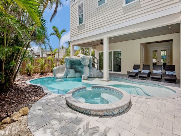 Bradenton Beach Luxury Vacation Rental  9-Bedroom Anna Maria Island Retreat with Pool & Rooftop Deck