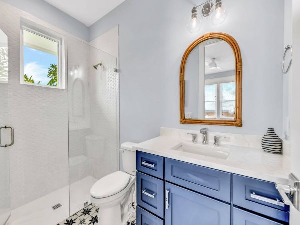 An Island Paradise with Rooftop Views of Bay & Gulf