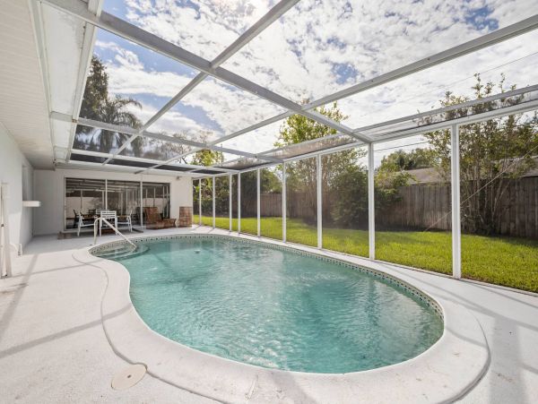 Sarasota Vacation Pool Home Three bedroom
