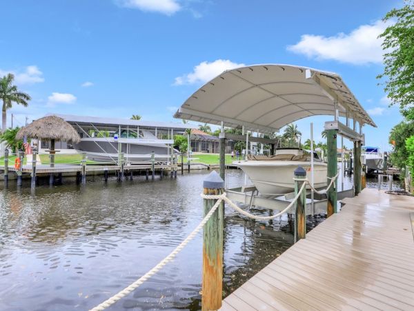 Cape Coral Vacation Pool Home Three Bedroom