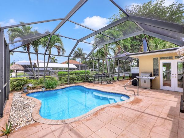 Cape Coral Vacation Pool Home Three Bedroom